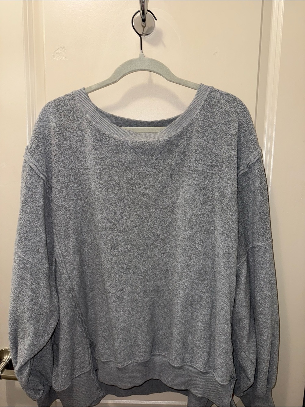 American Eagle: Oversized, teddy bear soft sweater, Size M in Heather Grey